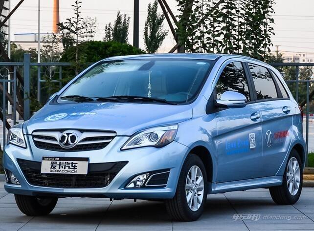 北汽e150三厢报价安阳捍蓝汽车科技(北汽ev150价格)