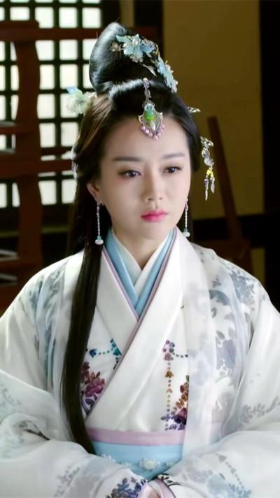 思美人里的演员表女妃名医传的演员表(思美人里面的演员)