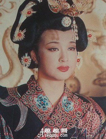 刘晓庆版武则天演员表剧版左耳演员表(刘晓庆版武则天电视剧介绍)