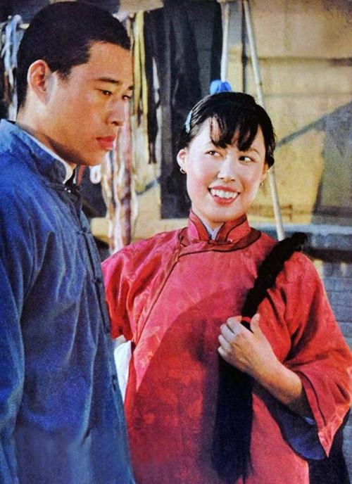 红色的骆驼演员表电影鬼胎演员表(红色骆驼男主角演员)