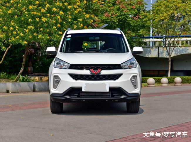 五菱suv新款越野七座(五菱suv新款越野七座什么时候上市)