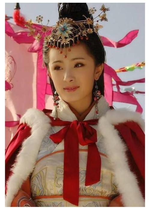 杨幂王昭君演员表虎爸狼妈演员表(杨幂饰演王昭君长得很美丽吗)