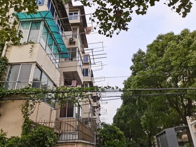 南华街房价上海鲁汇房价(上海南华新村房价)