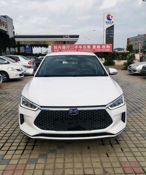 比亚迪新能源车型及价格及图片(比亚迪新能源车型及价格及图片大全)