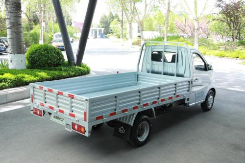 双排座自动挡小货车(双排座自动挡小货车价格)