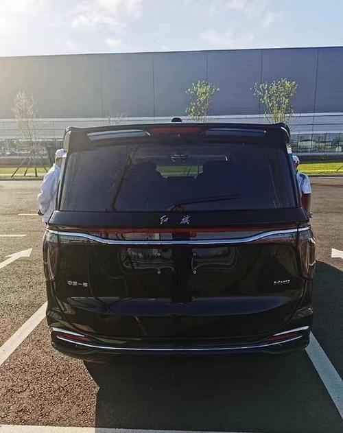 红旗商务车七座mpv(红旗商务车七座图片及价格)