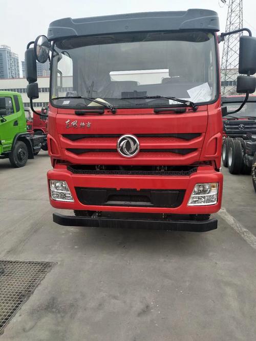 东风箱货车报价及图片汽车头盔黑科技(东风厢式货车图片)