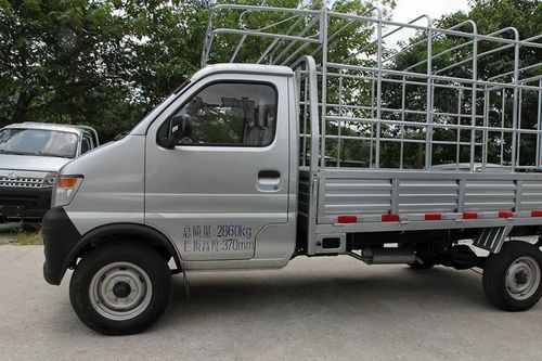 长安单排小货车3.3米报价(长安单排小货车33米报价)