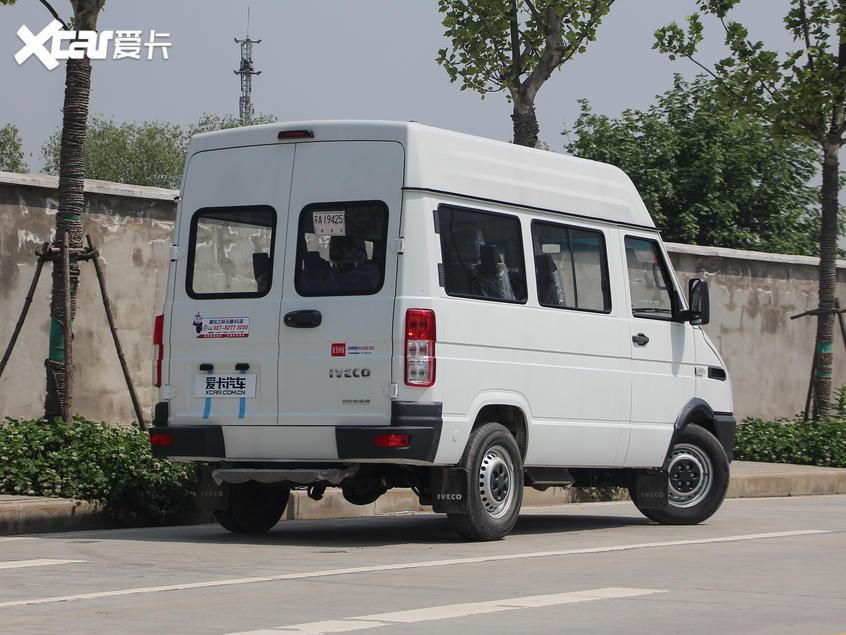 南京依维柯汽车报价七座未来科技感爆棚汽车(南京依维柯七座2019款报价及图片)