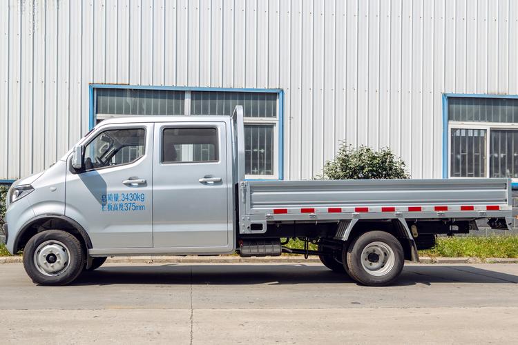 长安箱式小货车报价没有黑科技的汽车(长安小型货箱车)