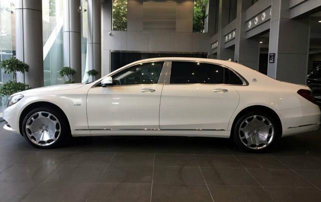 迈巴赫s600v12报价未来科技蝴蝶龙汽车(迈巴赫蝴蝶门跑车报价)