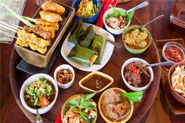 东莞比雅斯待遇好吗(雅比斯餐饮)