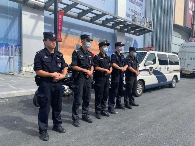 珠海特警的工资待遇是多少(珠海特警的工资待遇是多少钱一个月)