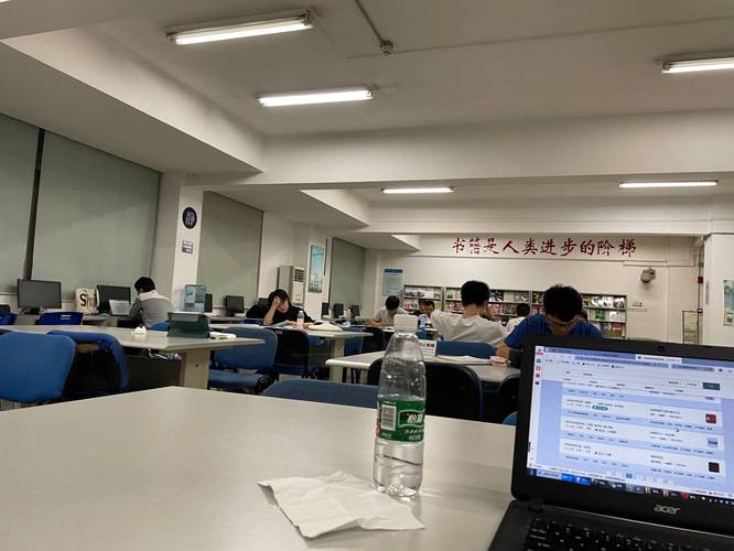 图书馆营业员工资待遇(图书馆工作人员待遇)