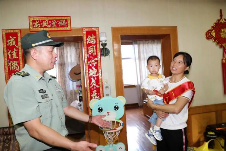 西藏现役军人家属小孩待遇(西藏现役军人家属小孩待遇怎么样)