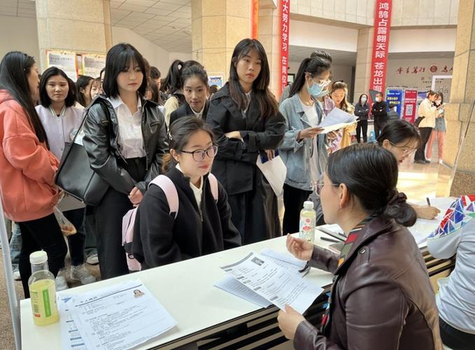 重庆技工学校老师待遇(重庆技工学校教师招聘)