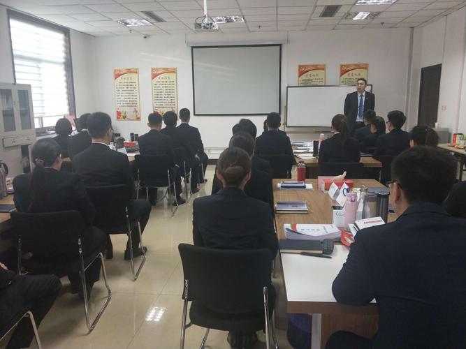 常熟农商行客户经理待遇(常熟农商行贷款好贷吗)