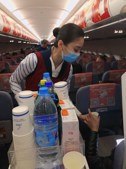 华夏航空空乘待遇(华夏航空空乘怎么样)