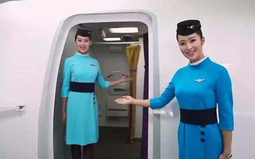厦门航空乘务员待遇(厦门航空公司乘务员)