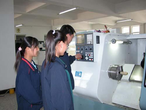 模具技术员待遇(模具技术员工资待遇)