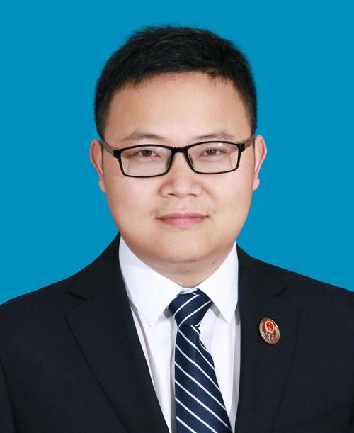 厦门公证员待遇(厦门公证员的月收入)