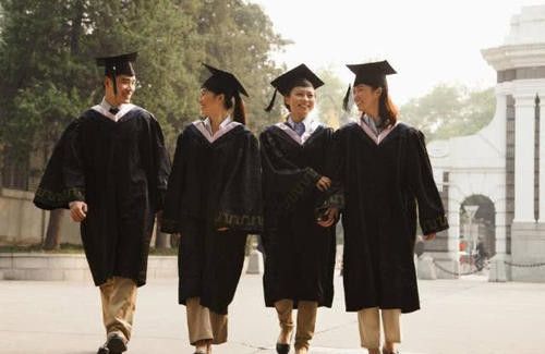 清华大学人员待遇(清华大学人员待遇如何)
