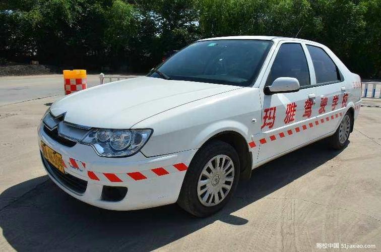 青岛驾校教练待遇(青岛练车教练)