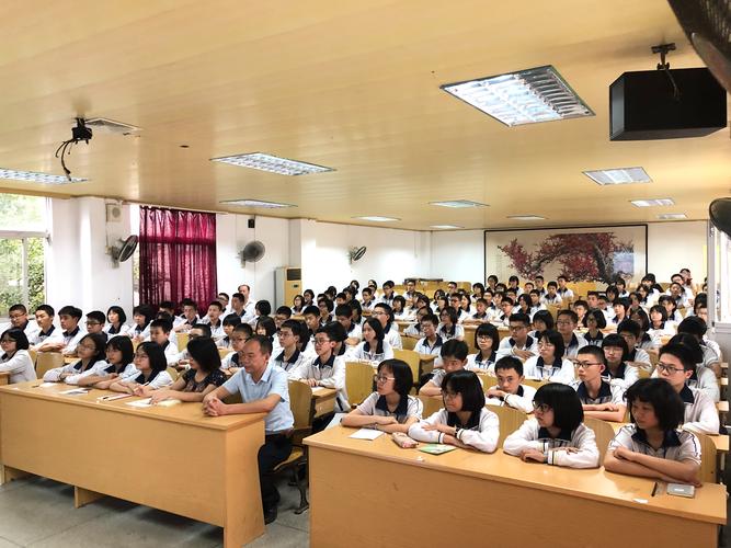揭阳真理中学教师待遇(揭阳真理中学老师)