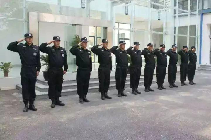 公安局保安待遇(公安局做保安一天多少个小时)