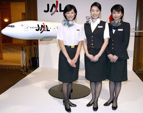 日本航空空姐待遇(日本航空公司招空姐的资格)