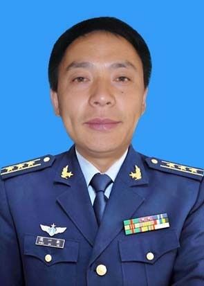 空军中校工资待遇(空军中校工资待遇如何)