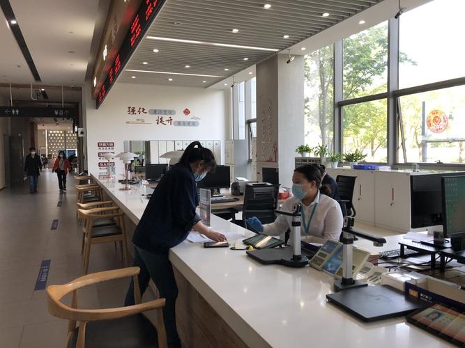 昆山政务办待遇(昆山行政服务中心招聘信息)