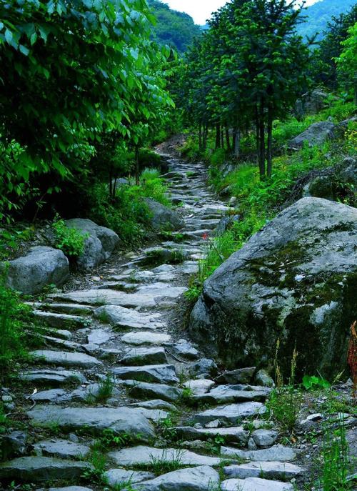 西安山河建筑待遇(西安山河勘察测绘工程有限公司)