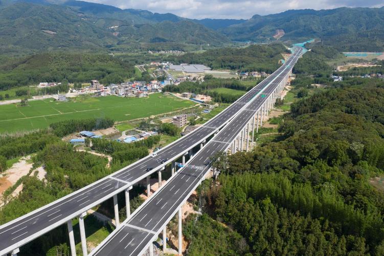 广东高速公路养护部门待遇怎么样(广东高速公路养护公司)