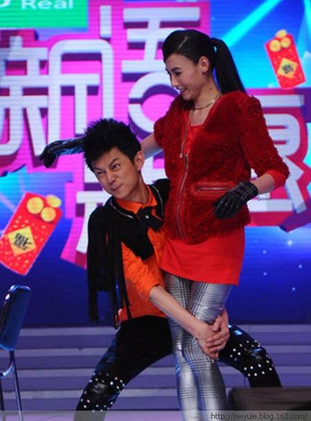 品味娱乐资讯-{下拉词