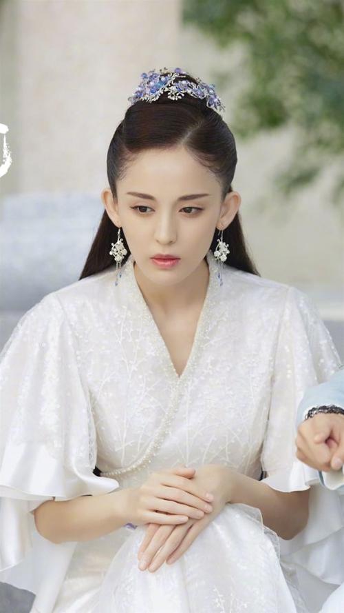 美颜娱乐资讯-{下拉词