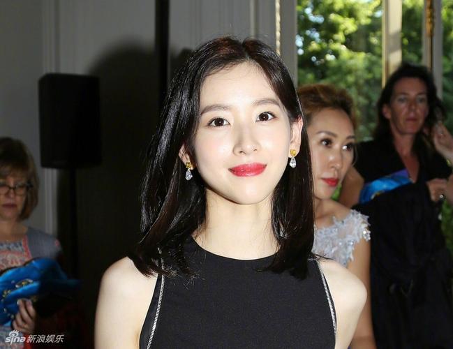 娱乐资讯奶茶妹妹-{下拉词
